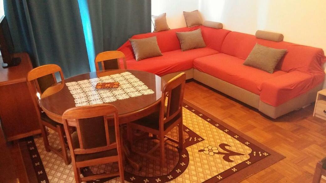 Apartments Viktorija Starigrad Paklenica Eksteriør bilde