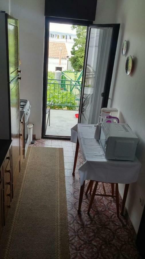 Apartments Viktorija Starigrad Paklenica Eksteriør bilde
